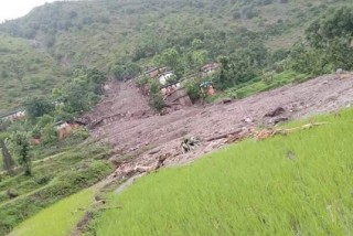 बझाङमा पहिरोले बस्तीका १७ घर बगायो, ७ जना बेपत्ता