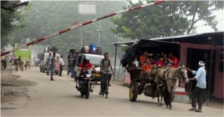 पश्चिमी सीमा नाका गड्डाचौकी भएर ६०० विदेशी पर्यटक भित्रिए