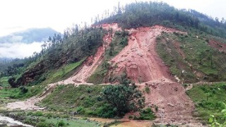 कर्णालीमा विभिन्न ठाउँमा पहिरो : ४ जनाको मृत्यु,  ६ जना बेपत्ता