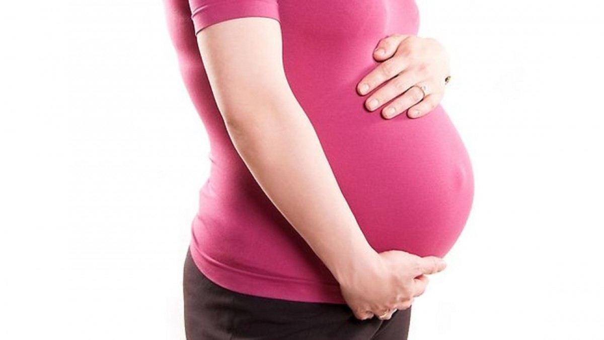 तपाई कस्तो भाँडोमा पानी पिउनु हुन्छ? यस्तो भाँडोमा पानी पिउनु खतरनाक...