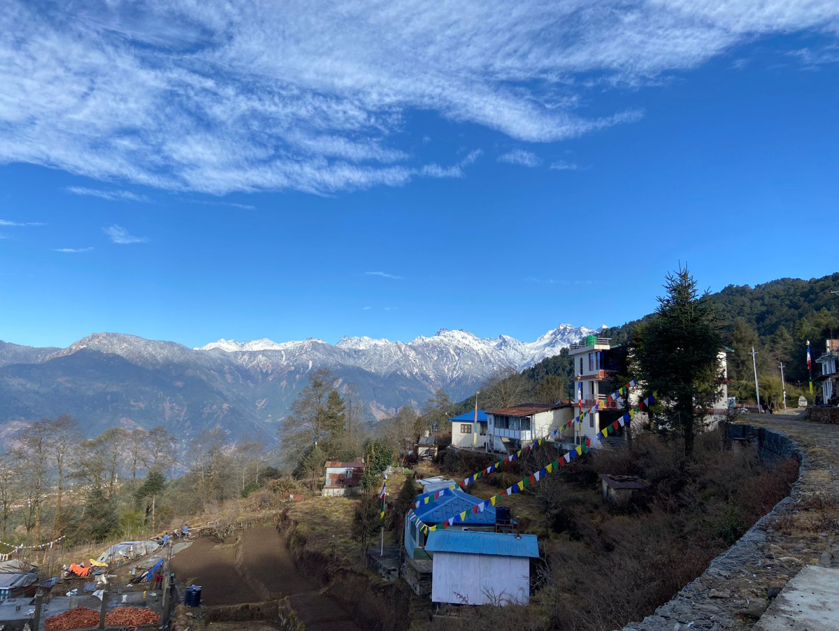 हिमपातको अभावले हेलम्बु सेर्माथाङमा निम्त्याएको संकट: जलवायु परिवर्तनको असर