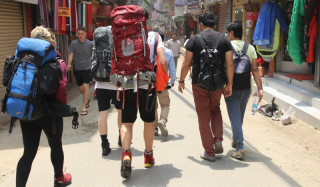 आठ महिनामा भित्रिए सात लाखभन्दा बढी पर्यटक