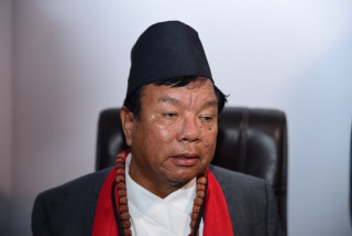 'गुटबन्दी र खुट्टा तानातानको इतिहास नदोहोर्‍याउनुस्':महावीर पुन