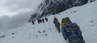 अन्नपूर्ण आधार शिविरबाट सशस्त्रले गर्‍यो १६२ जनालाई उद्धार