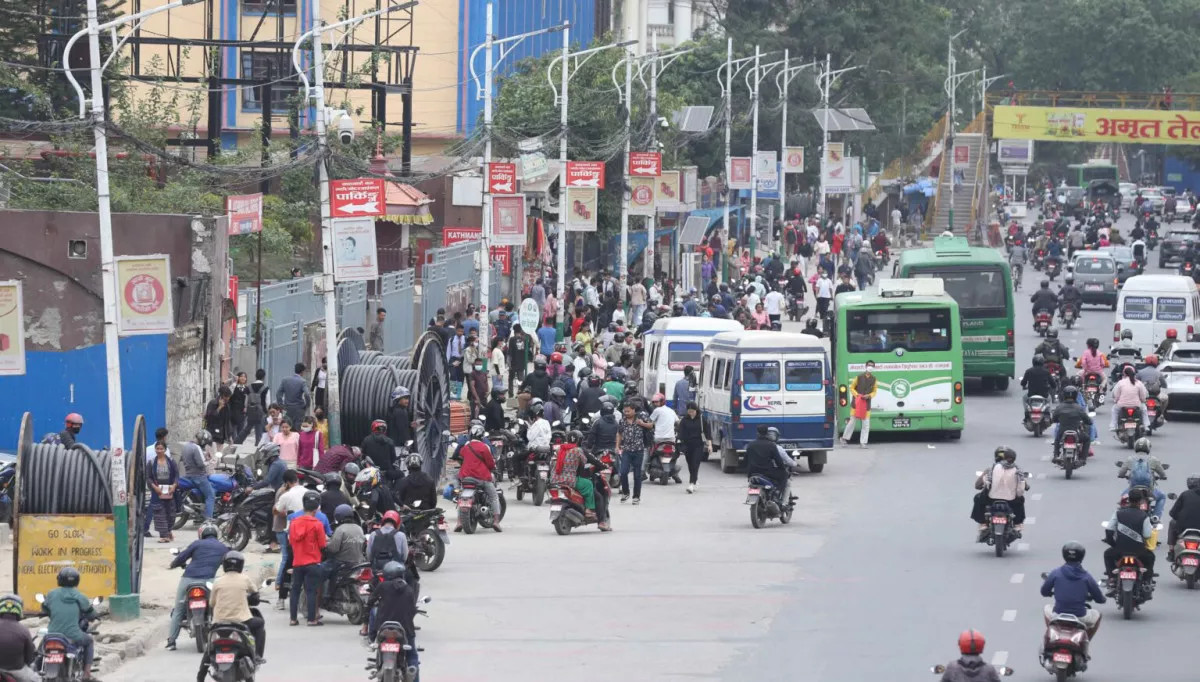 पठाओ र इन्ड्राइभ जस्ता राईड सेयरिङले ‘अफलाइन’ यात्रु बोकेको खण्डमा जरिबाना हुने
